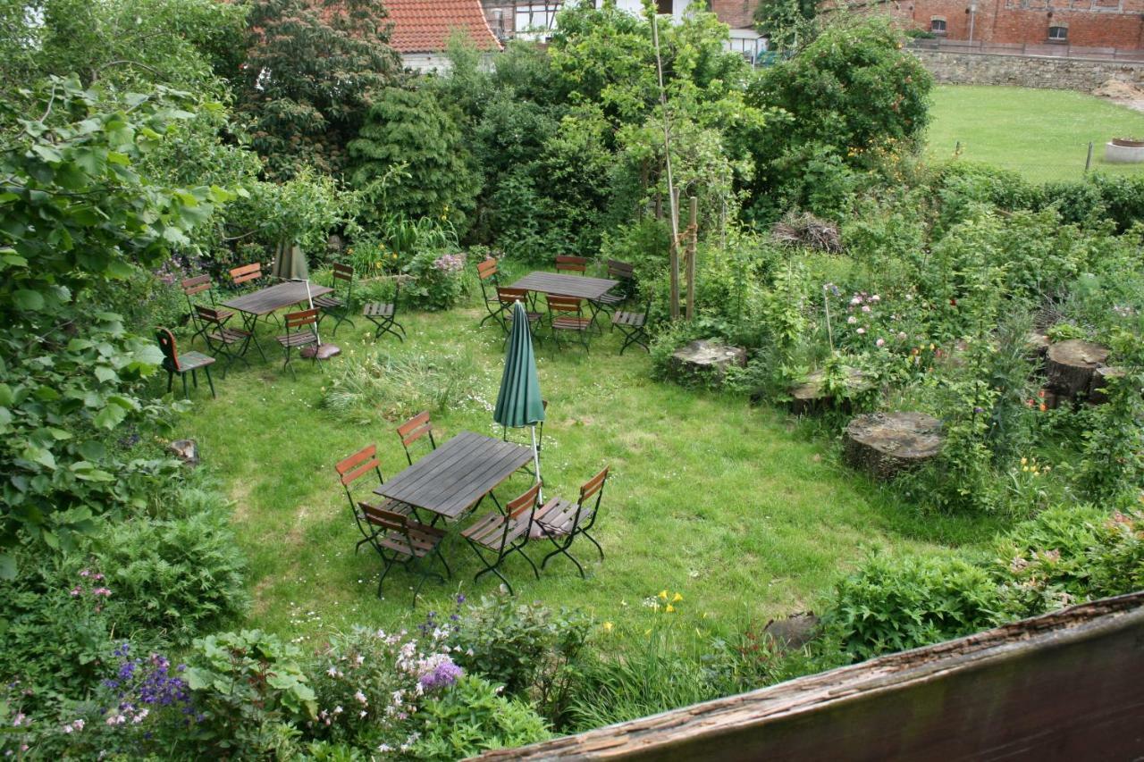 Apartments Cafe Brennnessel Veltheim Buitenkant foto