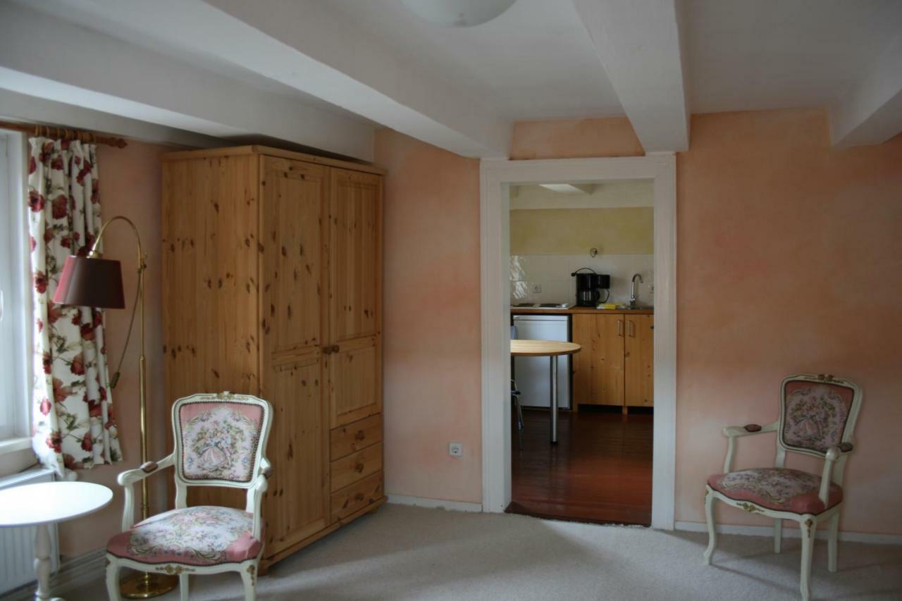 Apartments Cafe Brennnessel Veltheim Buitenkant foto